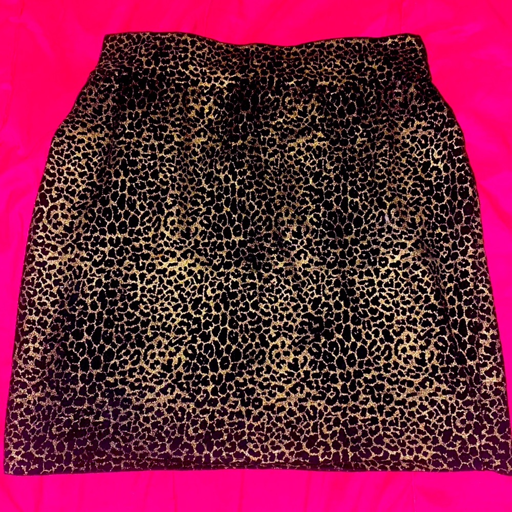 Leopard miniskirt